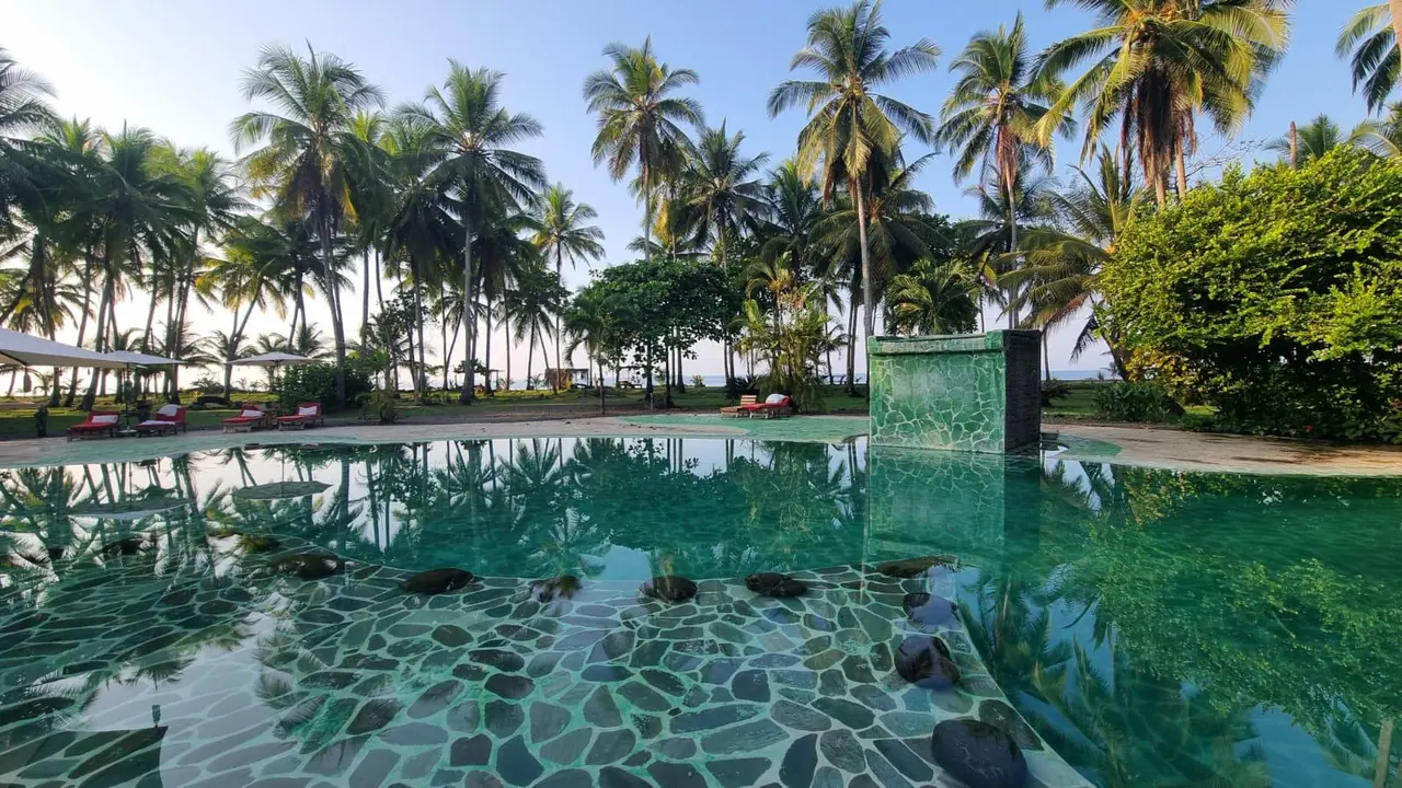 Infinity pool retreat